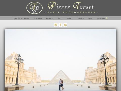 Paris photographer - Couple Wedding Engagement photography